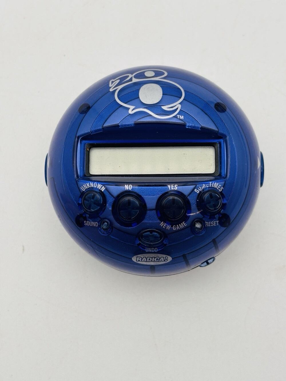 RADICA Handheld Game 20Q Battery Operated Blue 20 Questions 2009 Tested Works